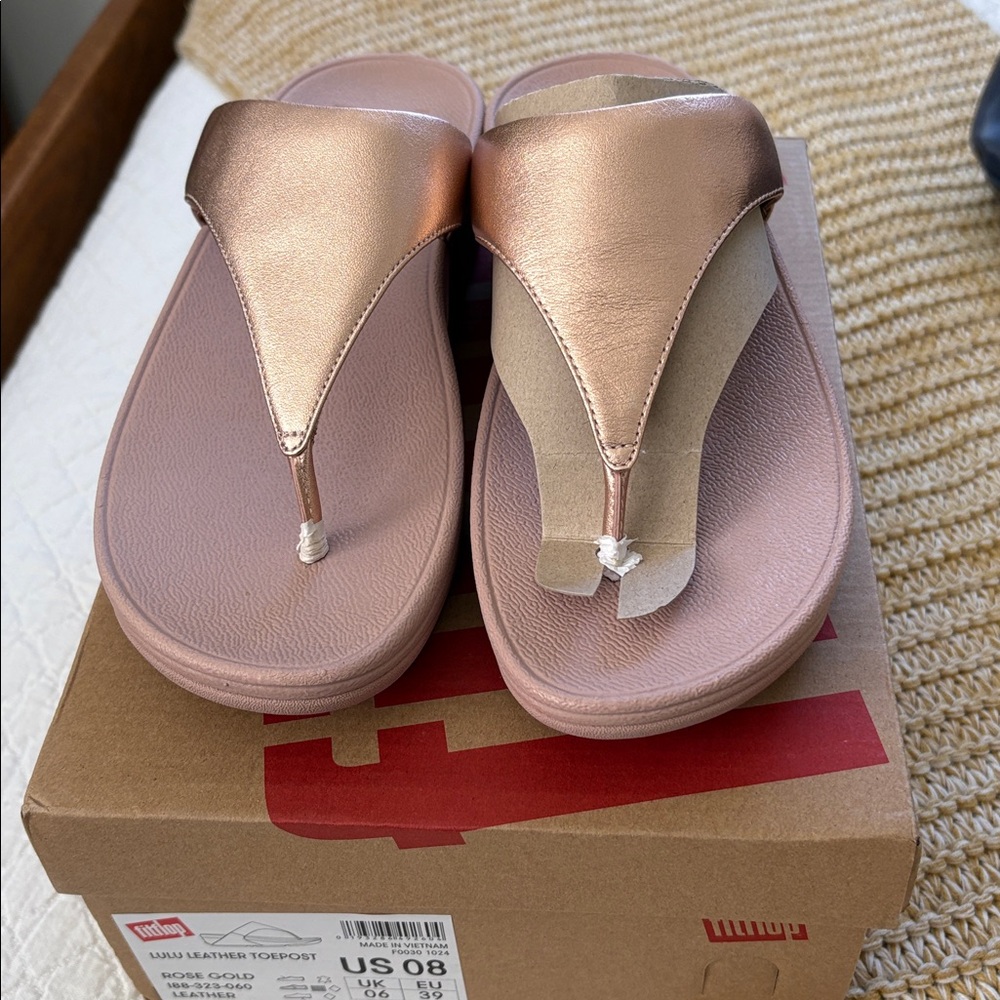 FitFlop Shimmering Rose Sandals